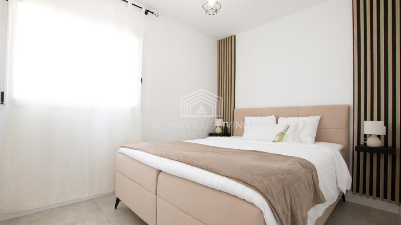 Panoramic Sea Views And Direct Access To The Beach From The Community In Torrenueva Malaga Exterior photo