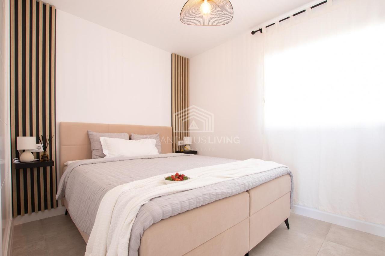 Panoramic Sea Views And Direct Access To The Beach From The Community In Torrenueva Malaga Exterior photo
